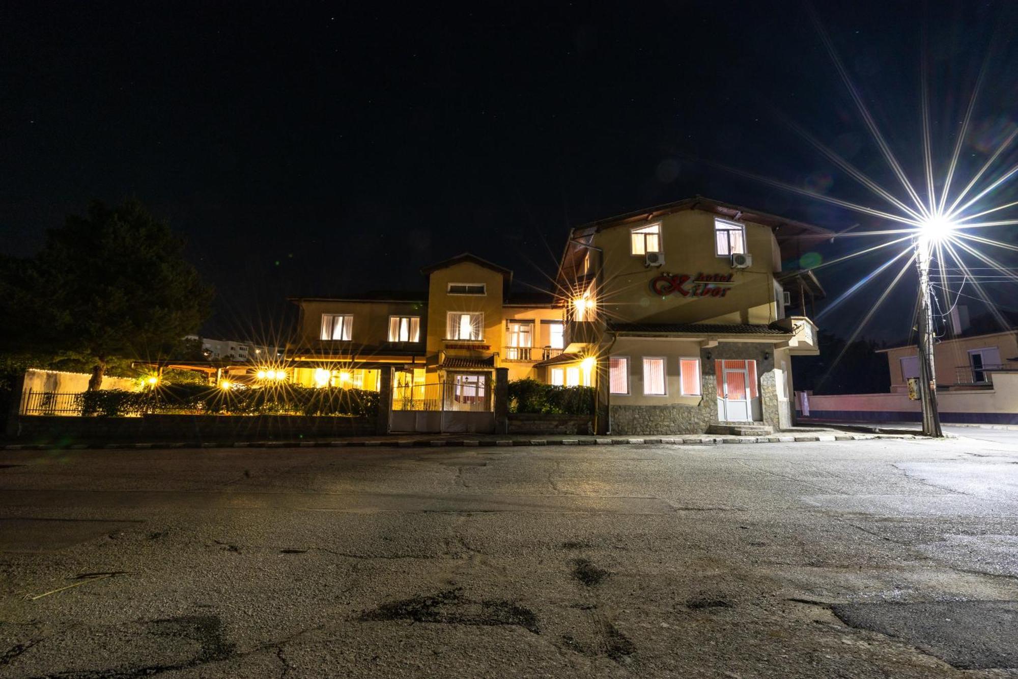 Hotel Kibor Gulubovo  المظهر الخارجي الصورة